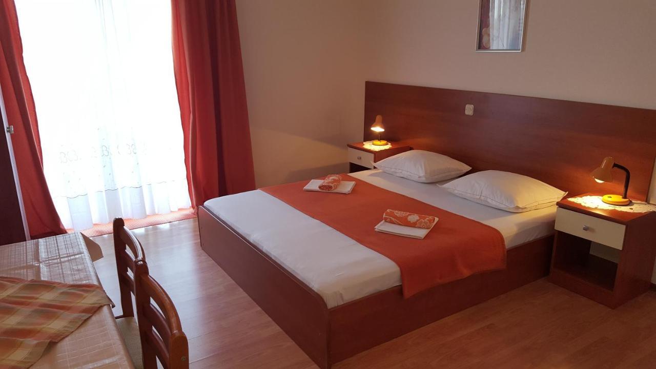 Apartments With A Parking Space Gradac, Makarska - 11332 Gradac  Exterior foto