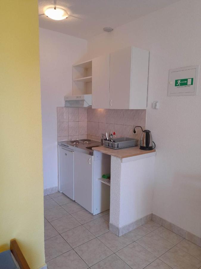 Apartments With A Parking Space Gradac, Makarska - 11332 Gradac  Exterior foto